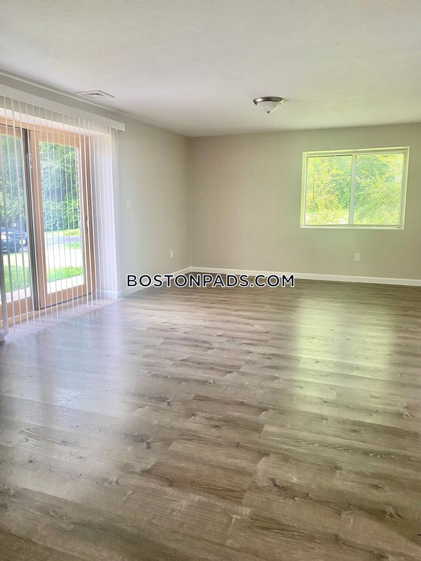 FALL RIVER - 2 Beds, 1 Bath - Image 1