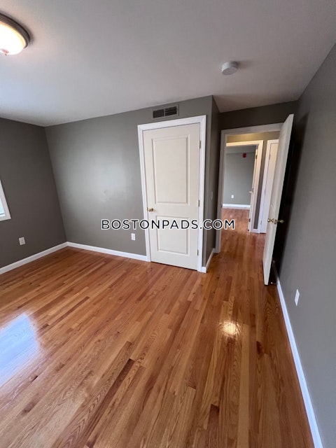 Stevens St. Lowell photo 9