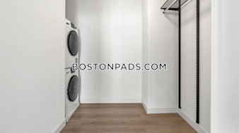 Lomasney Way. Boston