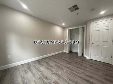 Kenmar Dr. Billerica photo 10