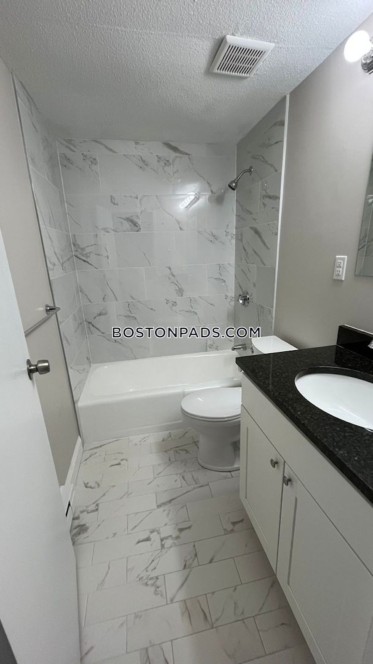 Farm Rd., Marlborough