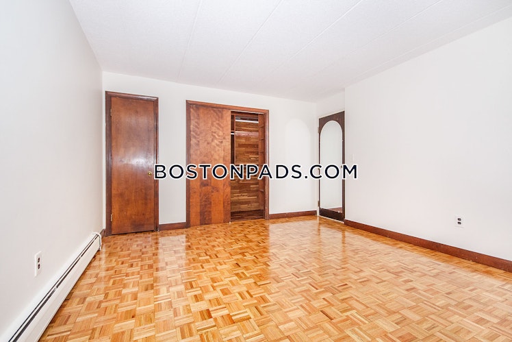 Harris St., Brookline