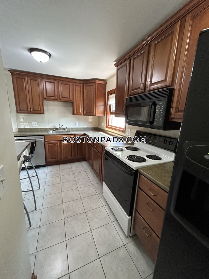 BELMONT - 2 Beds, 1 Bath - Image 4