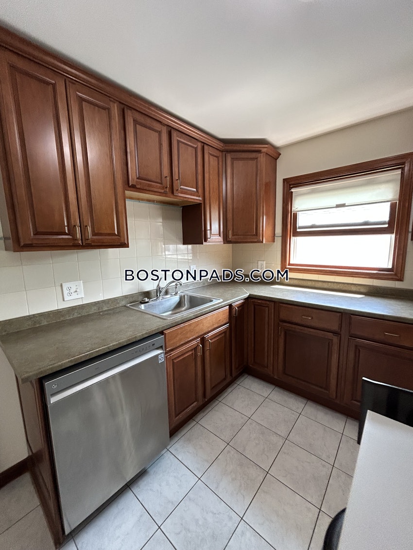 BELMONT - 2 Beds, 1 Bath - Image 1
