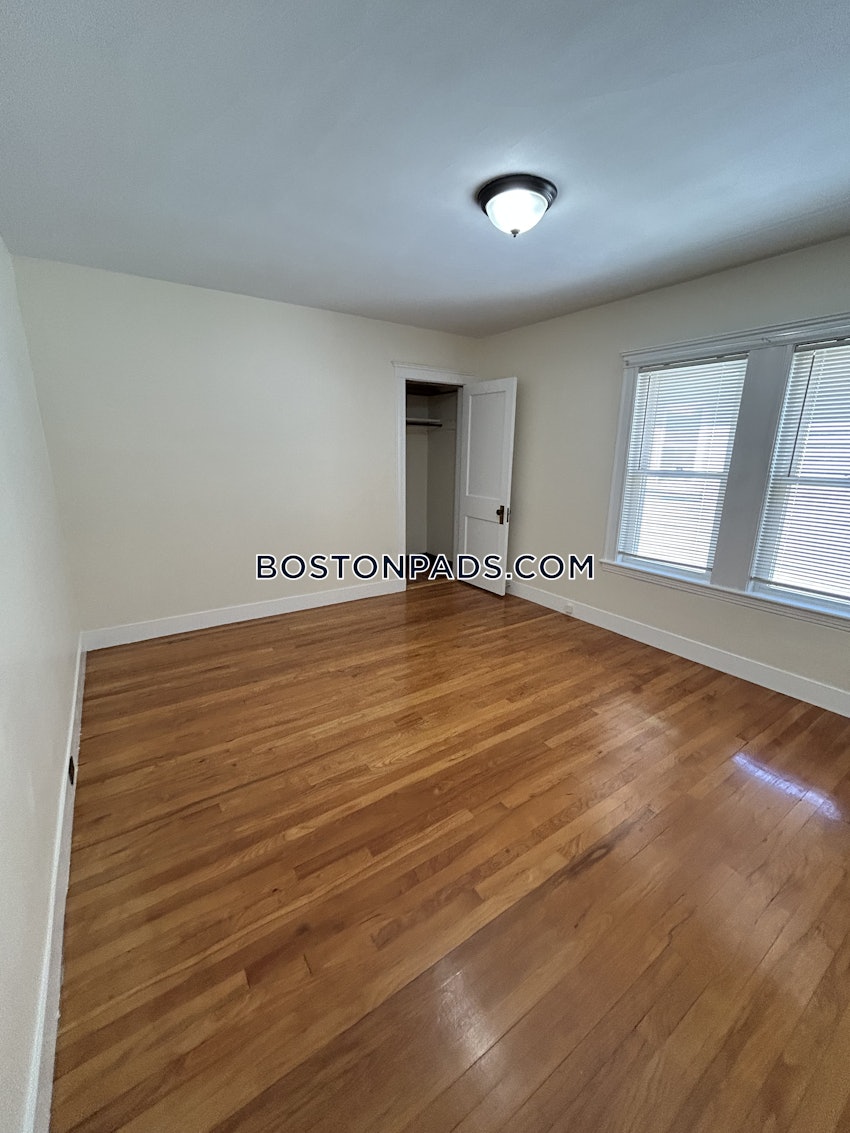 BELMONT - 2 Beds, 1 Bath - Image 14