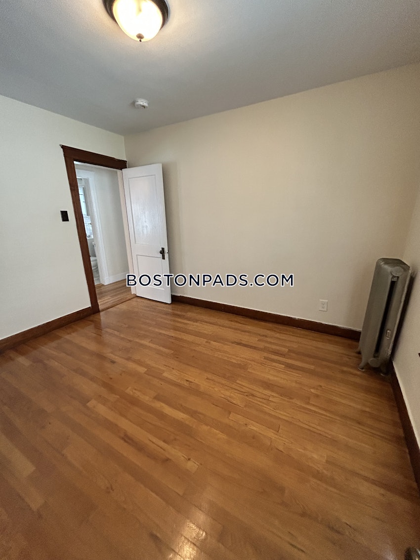 BELMONT - 2 Beds, 1 Bath - Image 7