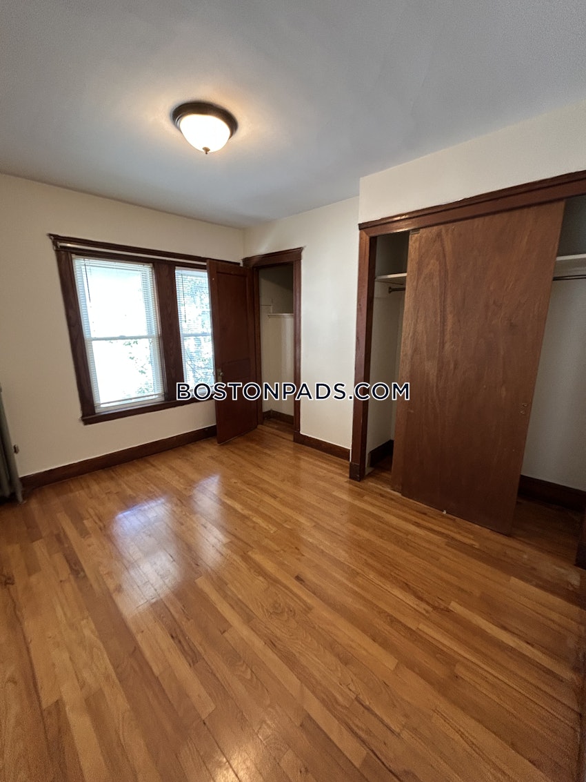 BELMONT - 2 Beds, 1 Bath - Image 13