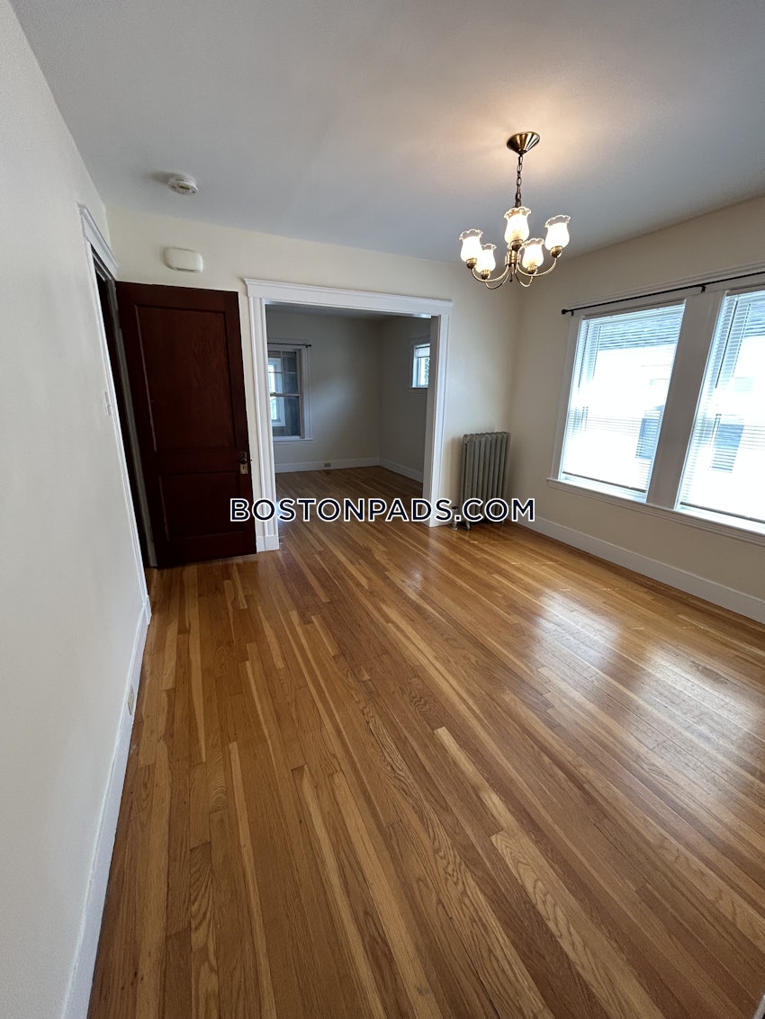 BELMONT - 2 Beds, 1 Bath - Image 12
