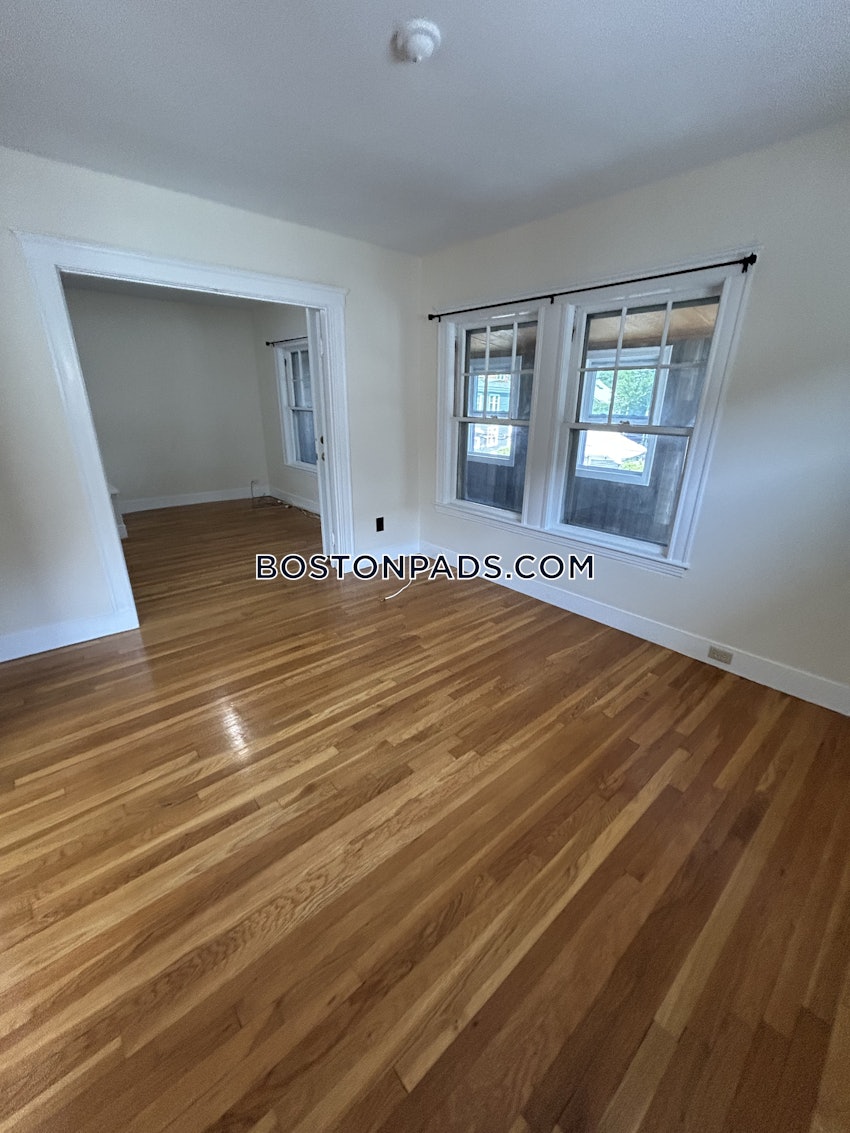 BELMONT - 2 Beds, 1 Bath - Image 19