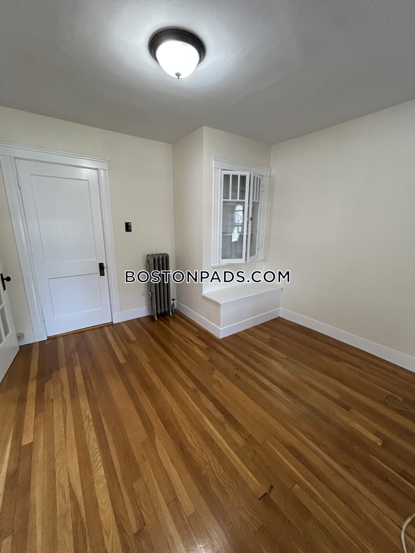 BELMONT - 2 Beds, 1 Bath - Image 27