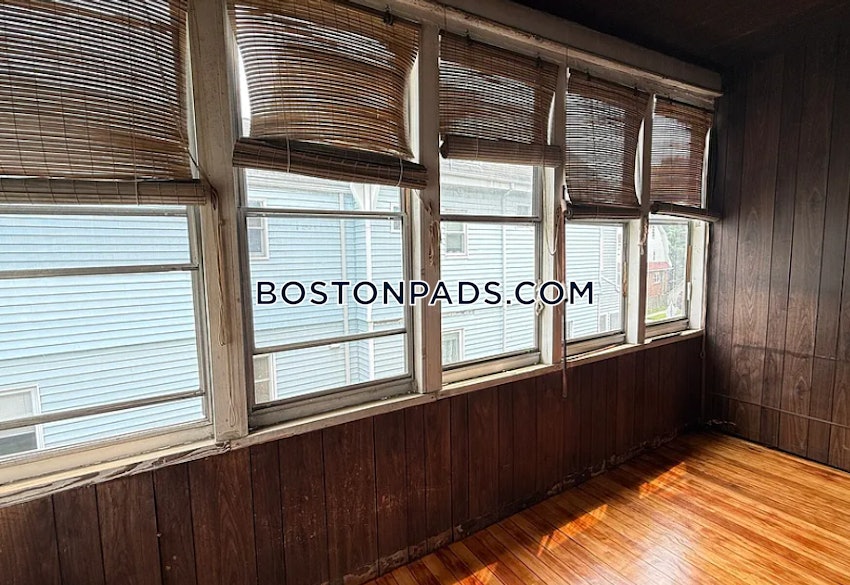 CAMBRIDGE - NORTH CAMBRIDGE - 4 Beds, 1 Bath - Image 10