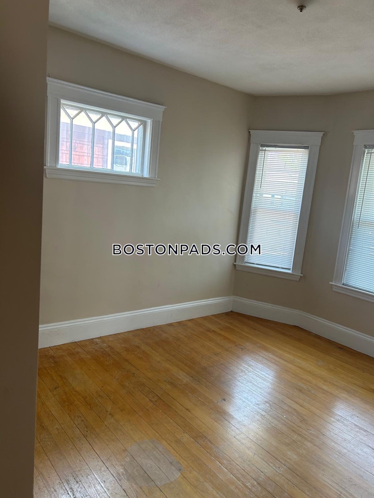 Frederick Ave., Medford