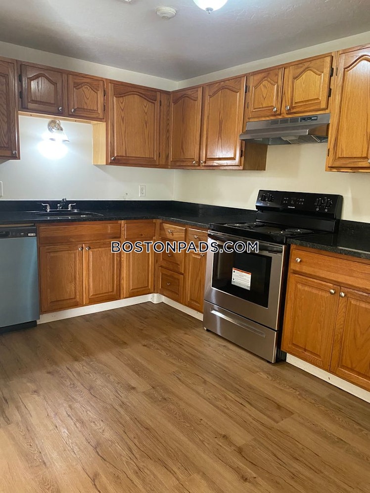 North Main St., Fall River