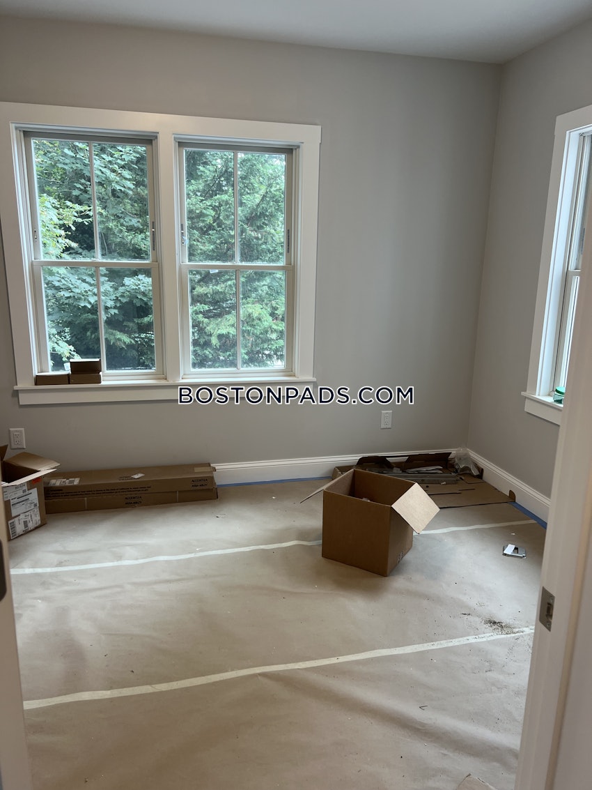 HARWICH - 2 Beds, 1 Bath - Image 2