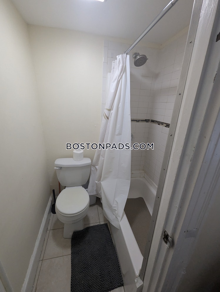 Bourneside St., Boston