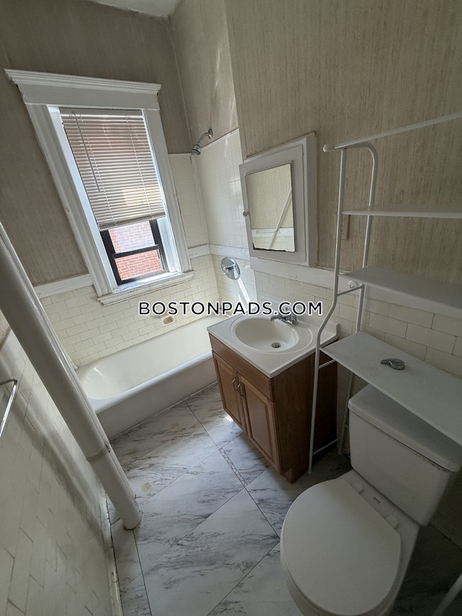 Malden - $1,800+ /mo