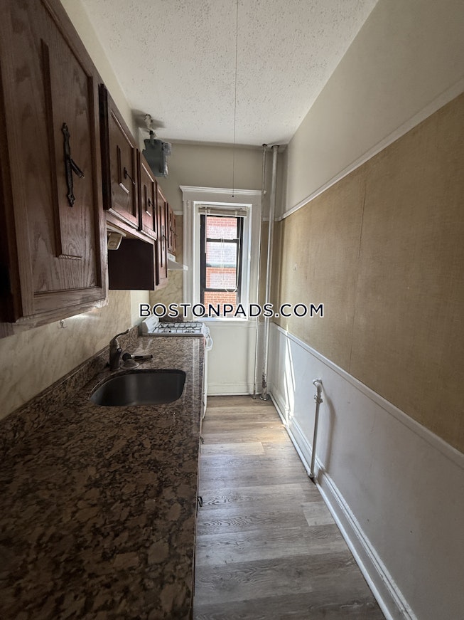 Malden - $1,800+ /mo