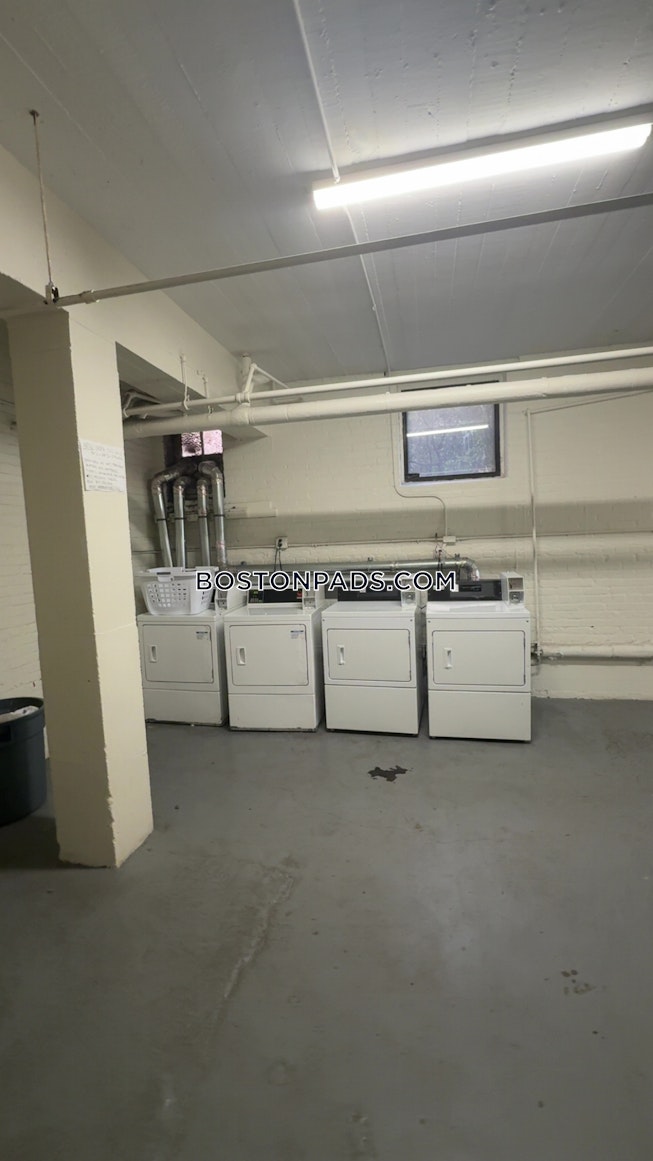 Malden - $1,800+ /mo