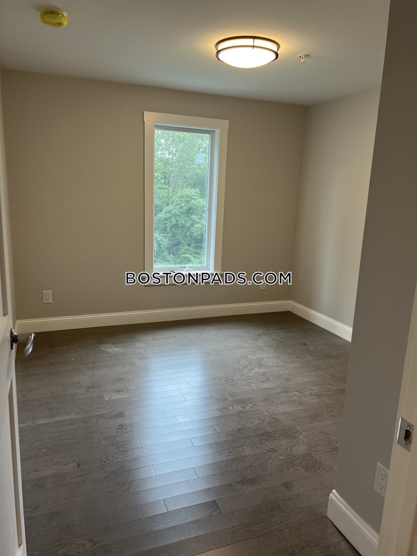 HARWICH - 2 Beds, 1 Bath - Image 1