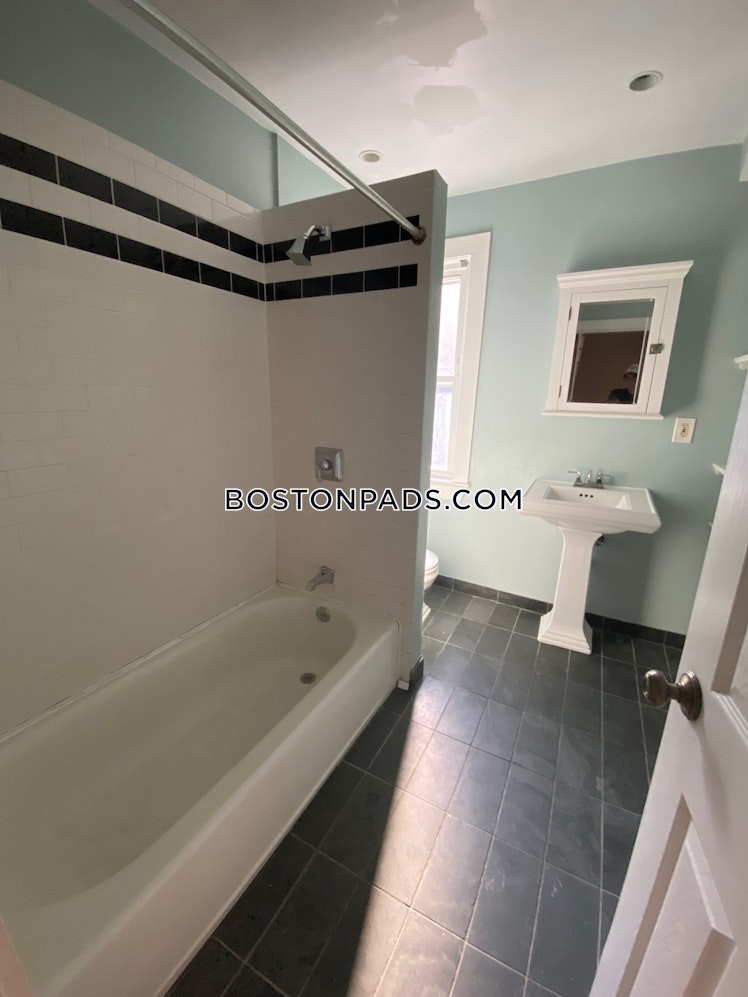 Eastburn St., Boston