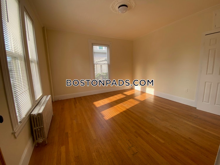 Eastburn St., Boston