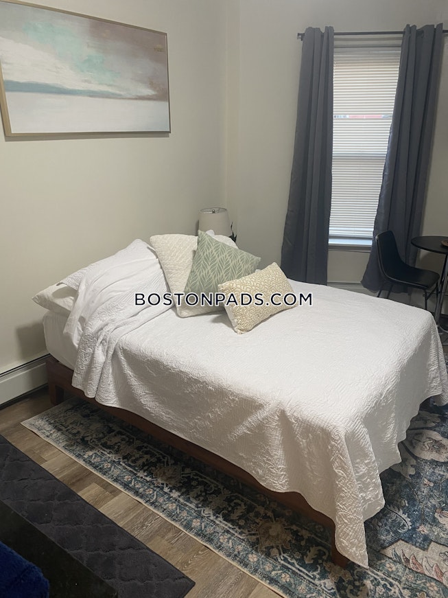 Roxbury Crossing - $1,900+ /mo