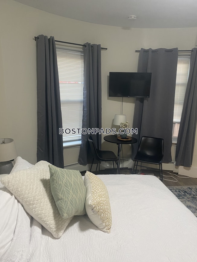 Roxbury Crossing - $1,900+ /mo