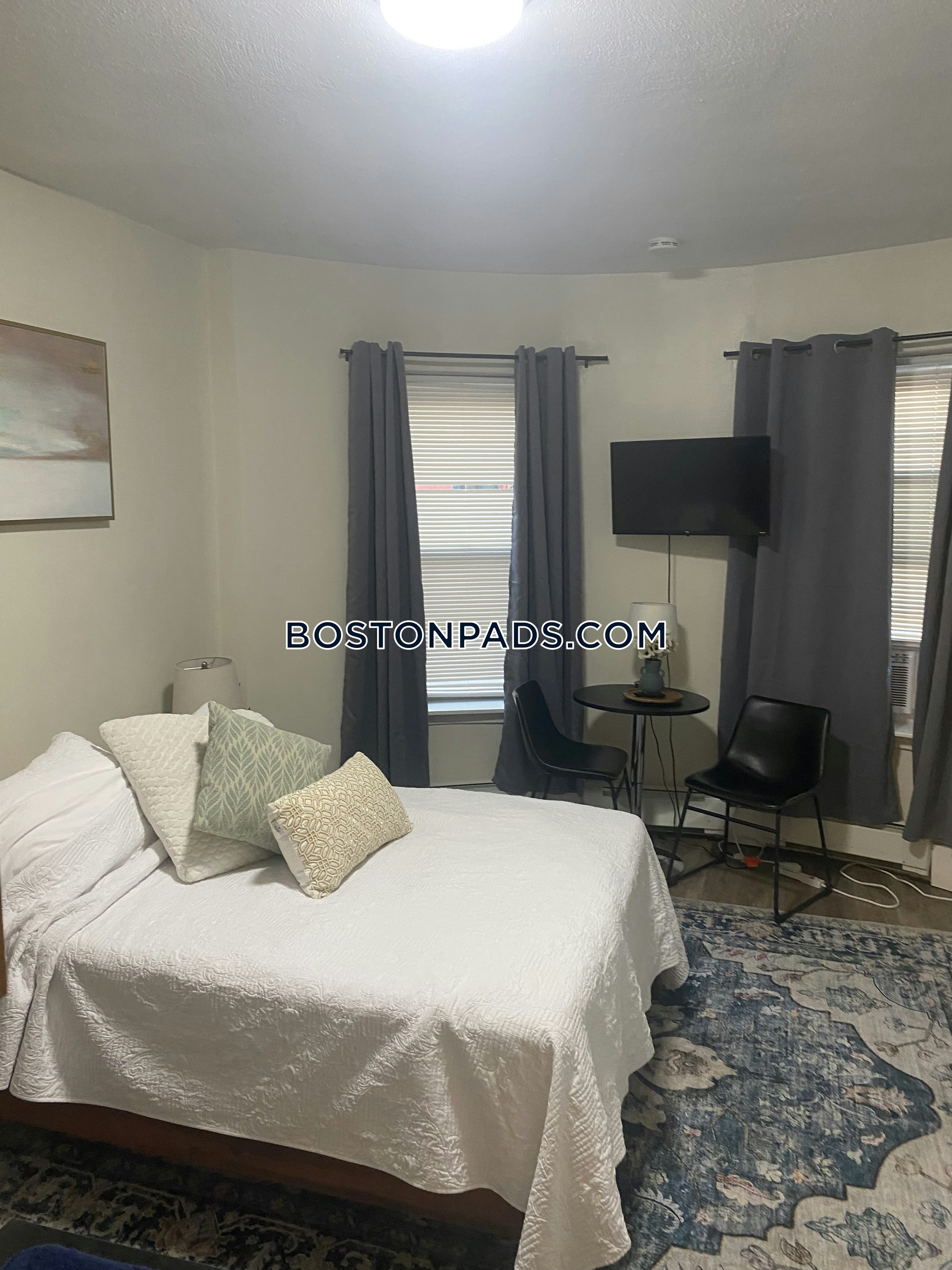 Roxbury Crossing - $1,900