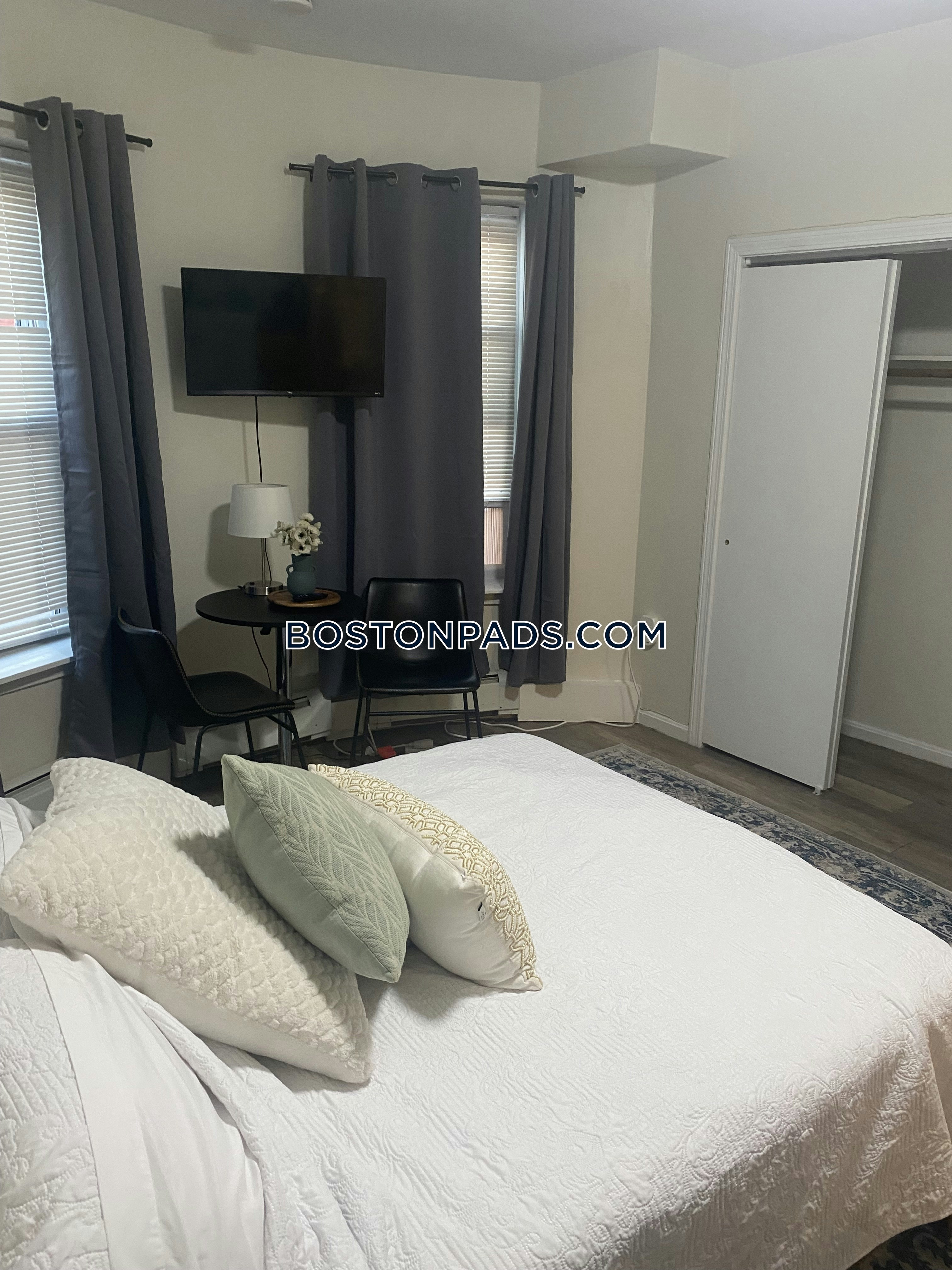 Roxbury Crossing - $1,900