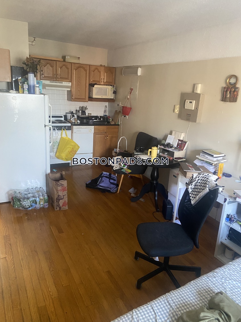 Boston - $2,200+ /month