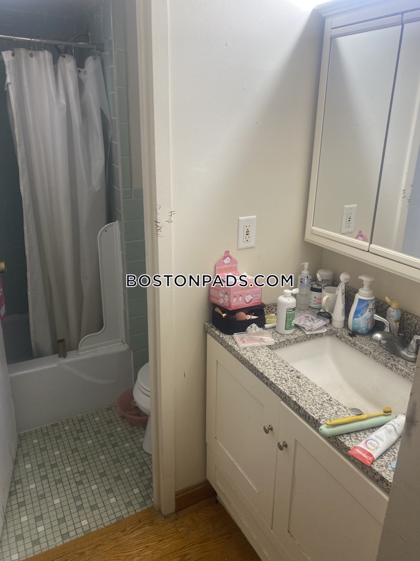 Boston - $2,200+ /month