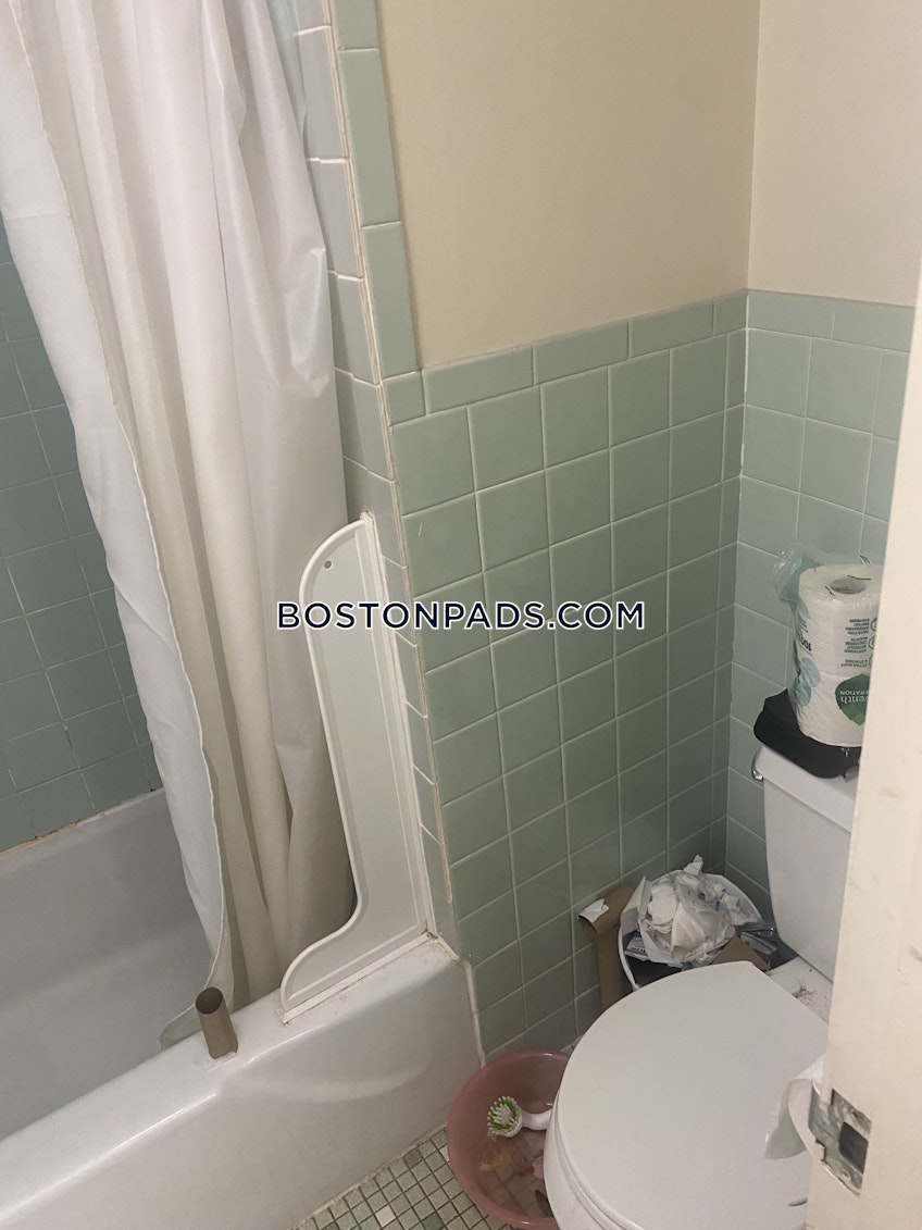 Boston - $2,200+ /month