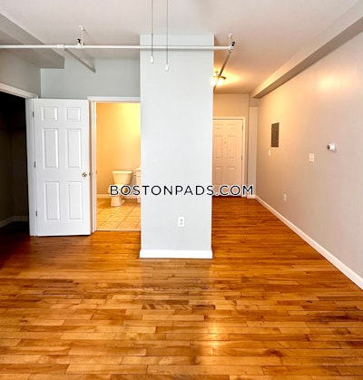 Worcester Studio 1 baths in Worcester - $1,335 No Fee