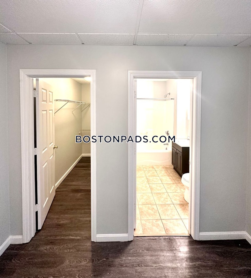 Worcester - Studio , 1 Bath - Image 2