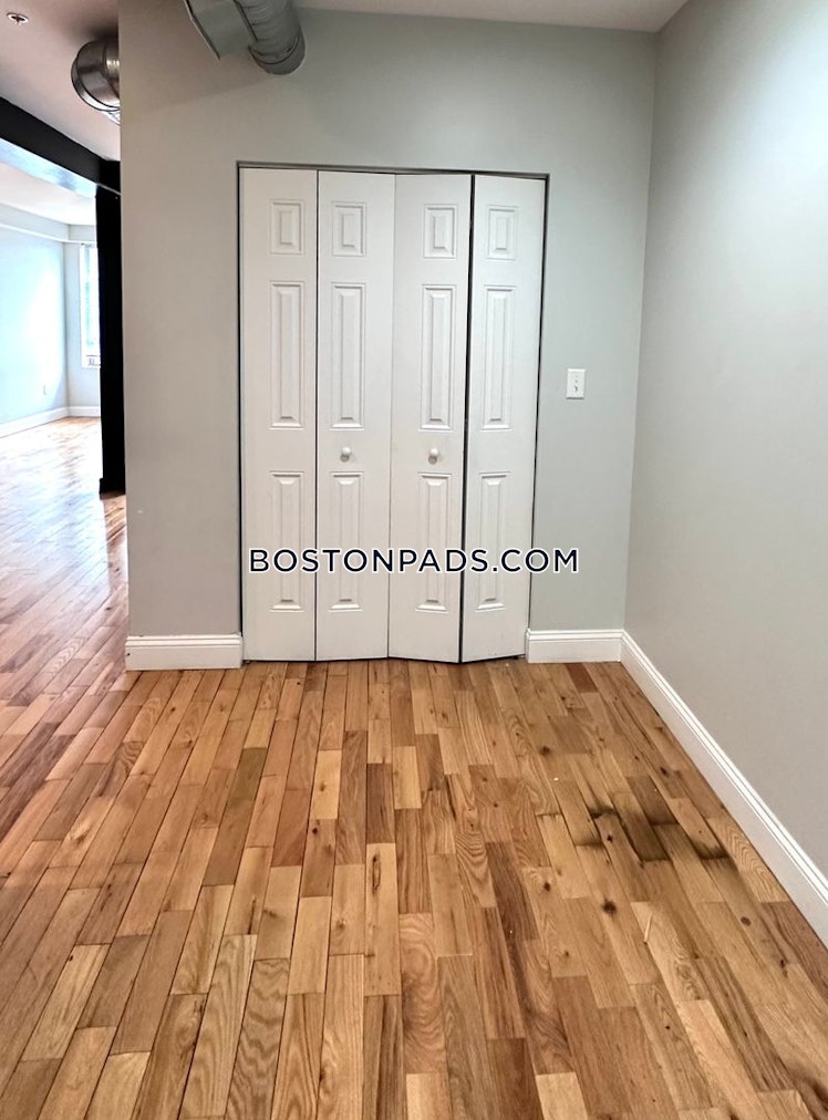 Portland St., Worcester