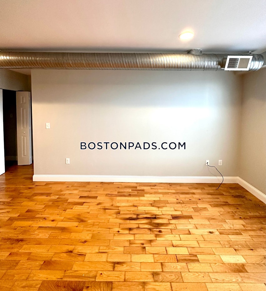 Worcester - 1 Bed, 1 Bath - Image 7