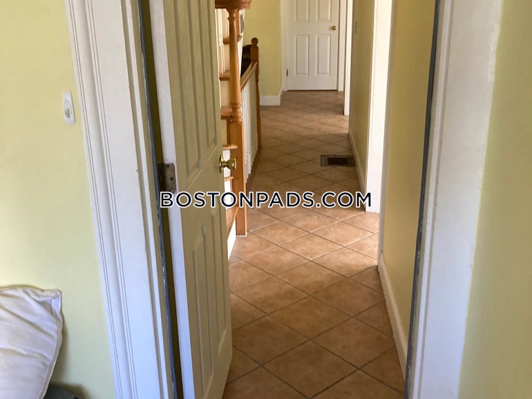 Albion St. Somerville