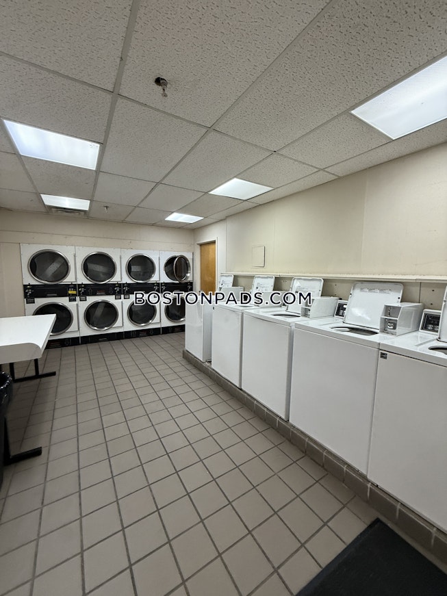 Boston - $2,200+ /mo