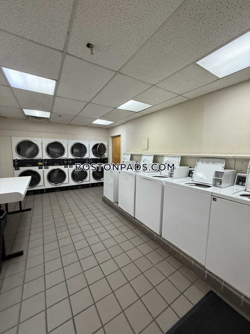 Boston - $2,200+ /month