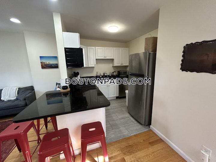 roxbury-3-bedroom-1-baths-in-boston-boston-2800-6113709 