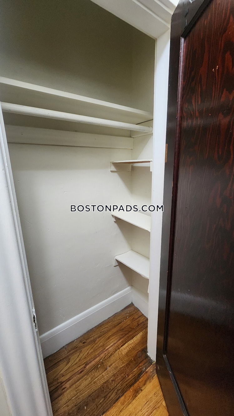 Pleasant St., Malden