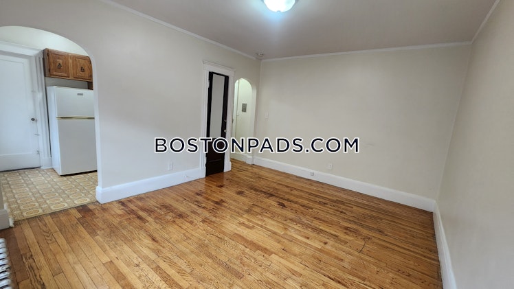 Pleasant St., Malden