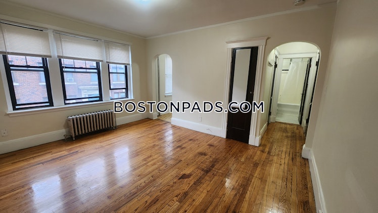 Pleasant St., Malden