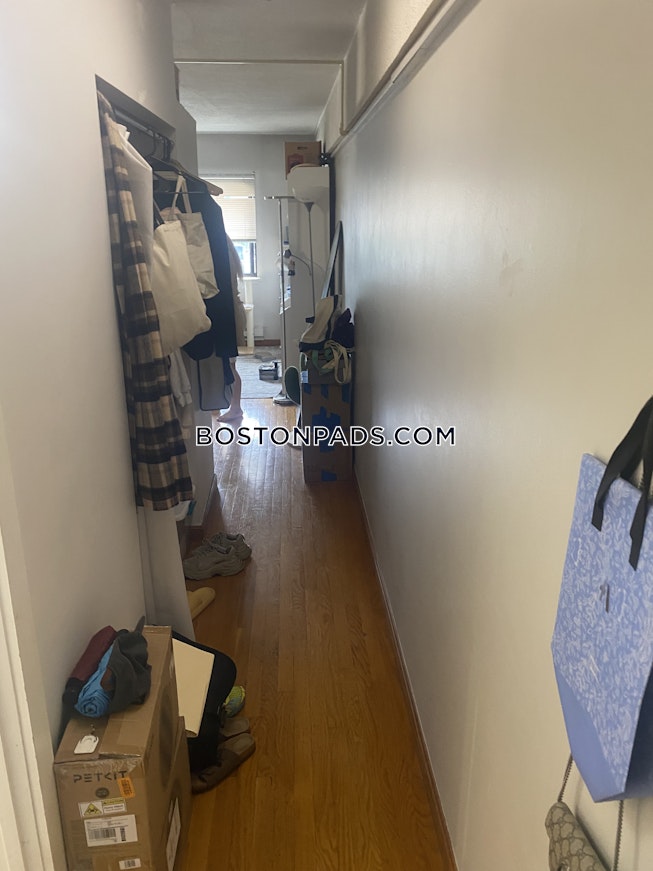 Boston - $2,200+ /mo