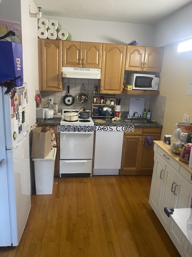Boston - $2,200+ /mo