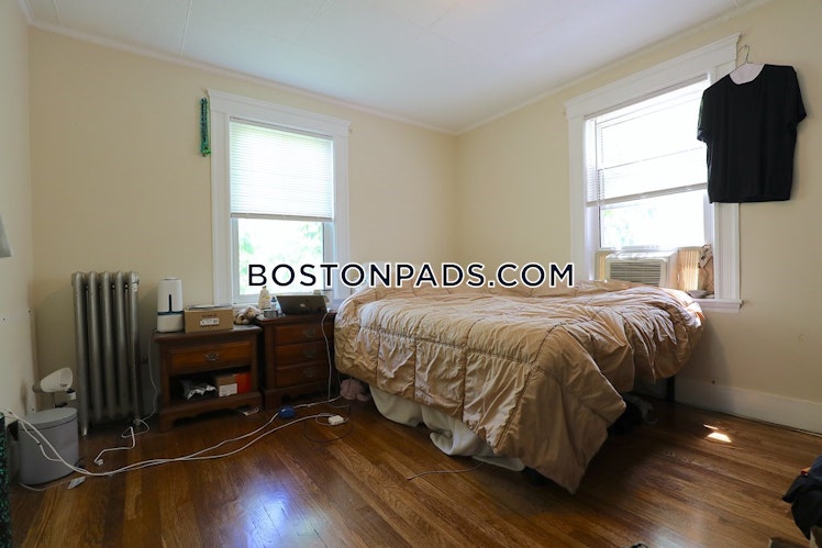 Nonantum St., Boston