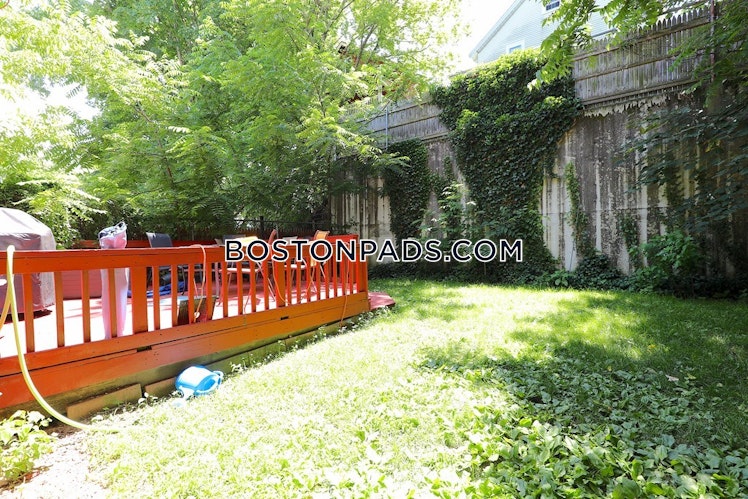 Nonantum St., Boston