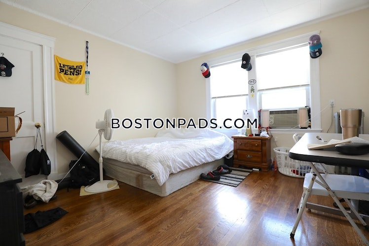 Nonantum St., Boston