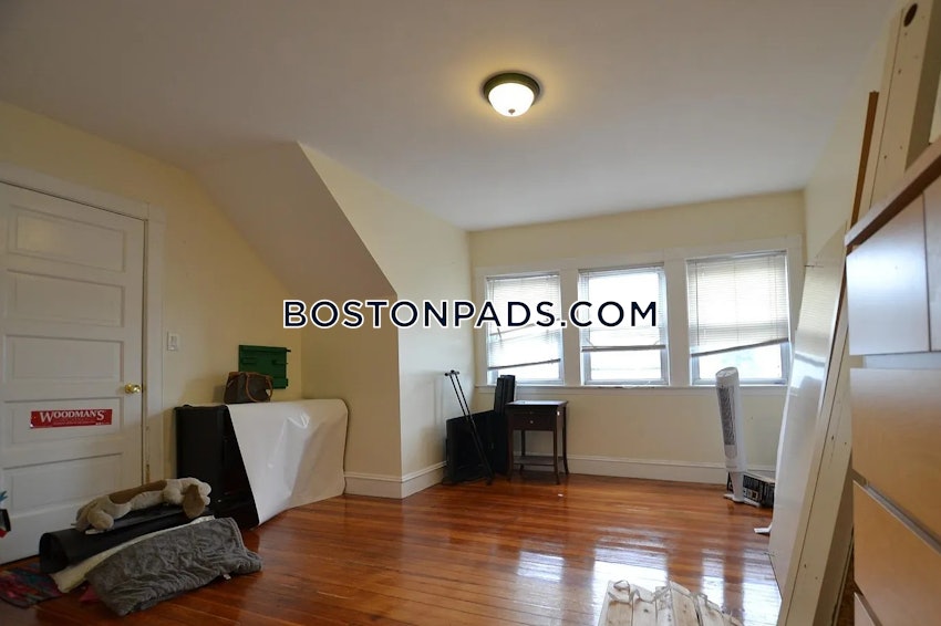 BOSTON - BRIGHTON - OAK SQUARE - 4 Beds, 2 Baths - Image 7