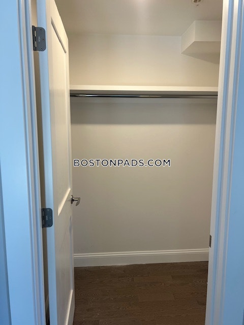 Bank St. Harwich photo 6